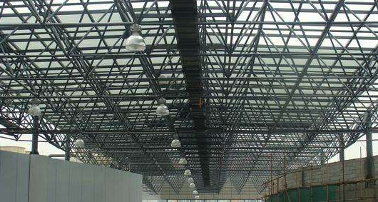 叶城听网架公司的名目师阐述其网架的季节个性